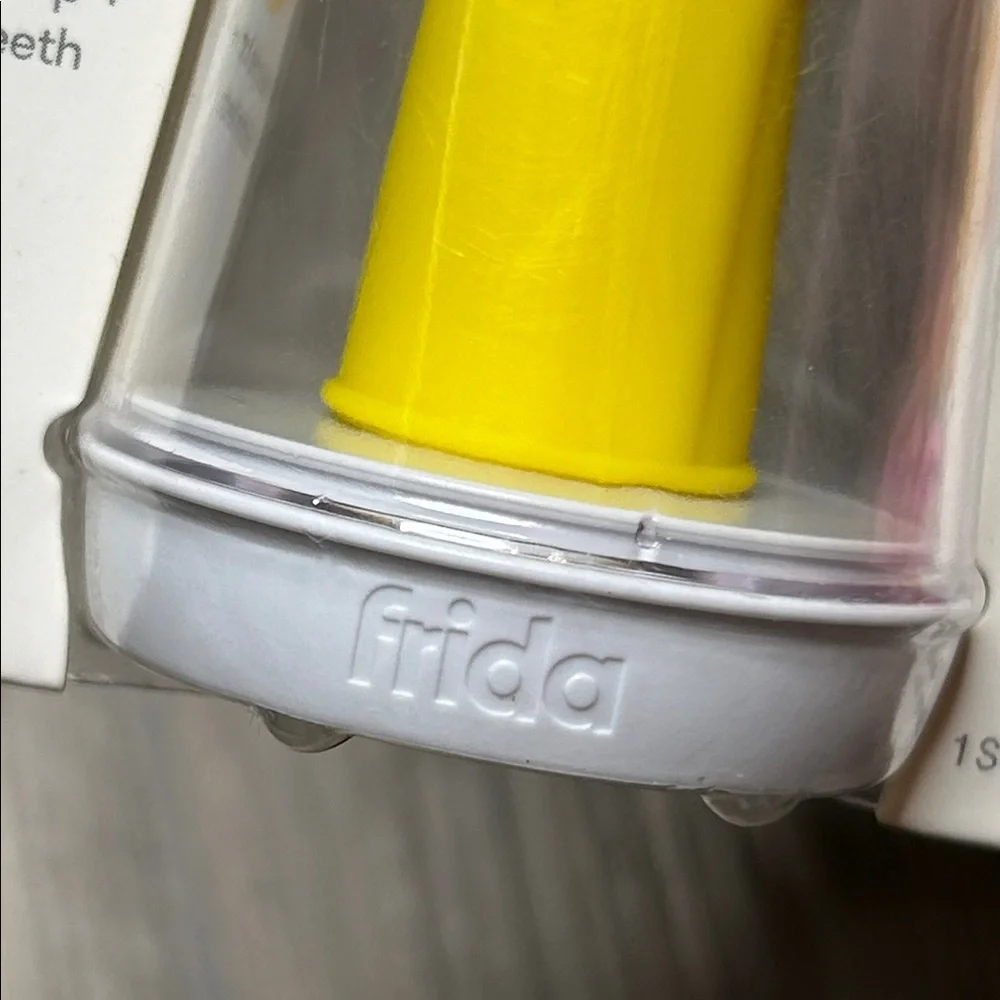 NWT Fridababy Finger Toothbrush